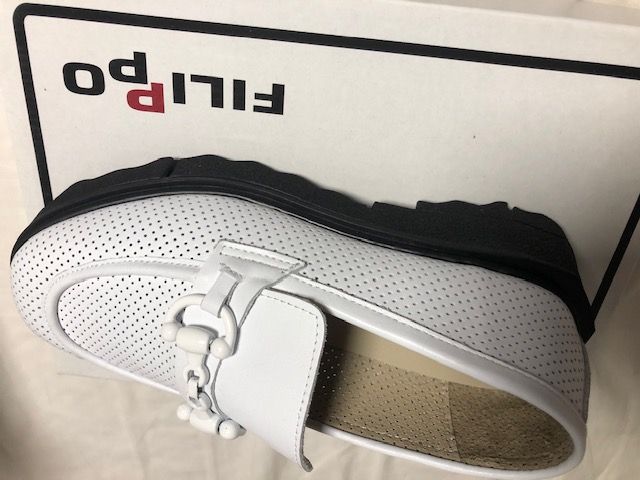 Шкіряні напівчеревики Filippo DP3910/22 WH білий