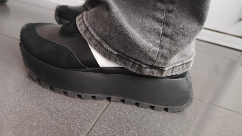 Шкіряні кросівки Filippo DP6785/25 BK BK чорні