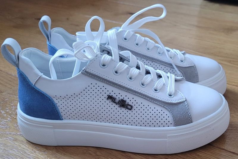 Шкіряні кросівки Filippo DP6040/24 BL GR біло-сині