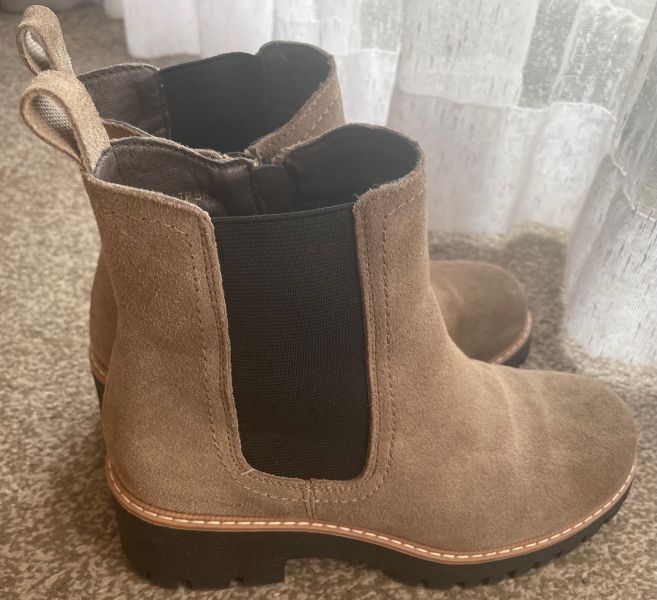 Шкіряні черевики на платформі Filippo DBT4805/24 TP BK бежеві