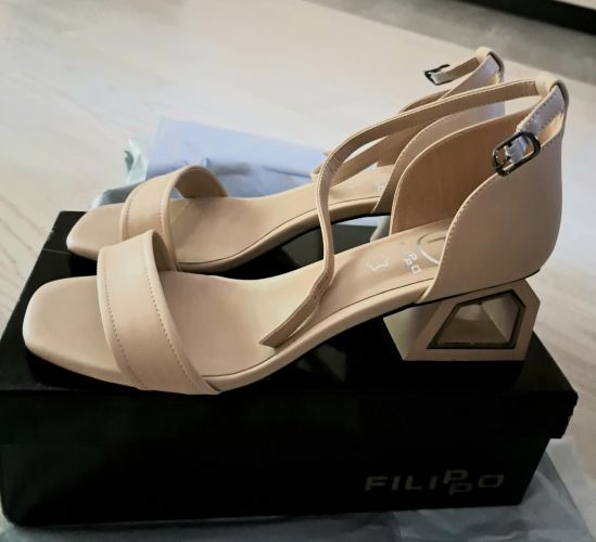 Шкіряні босоніжки Filippo DS4440/23 BE бежевий